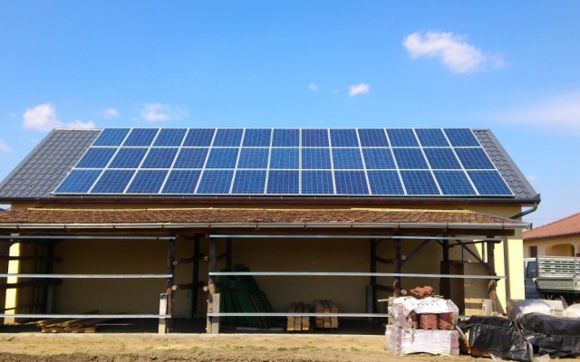 10,0 kW hálózatra tápláló napelemes rendszer